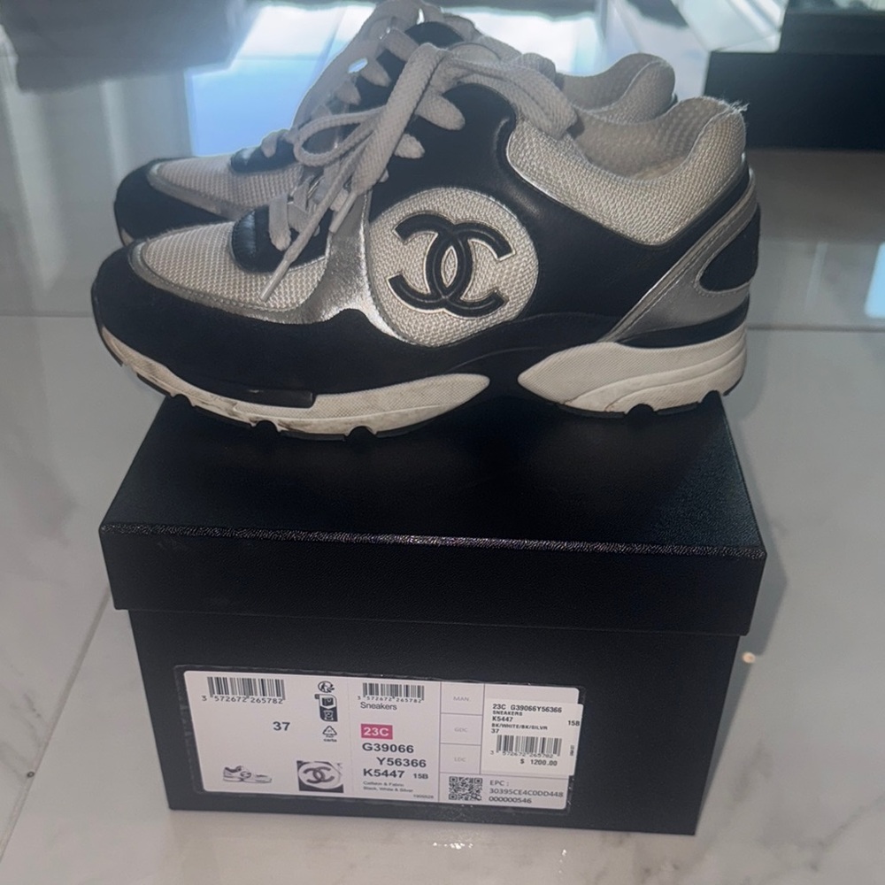 CHANEL Monochrome runners Shoes